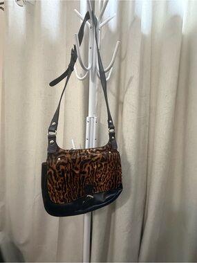 Patricia Nash Women’s Leopard Print Shoulder Bag in Brown and Black